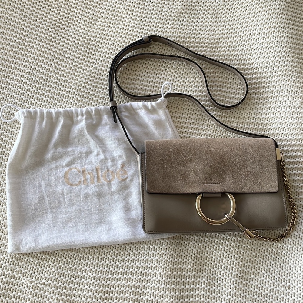 Chloe Faye Small Shoulder Bag in Motty Grey